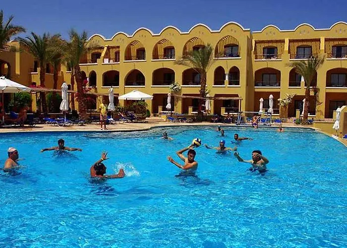 Üdülőközpont Sol Y Mar Sun 4*